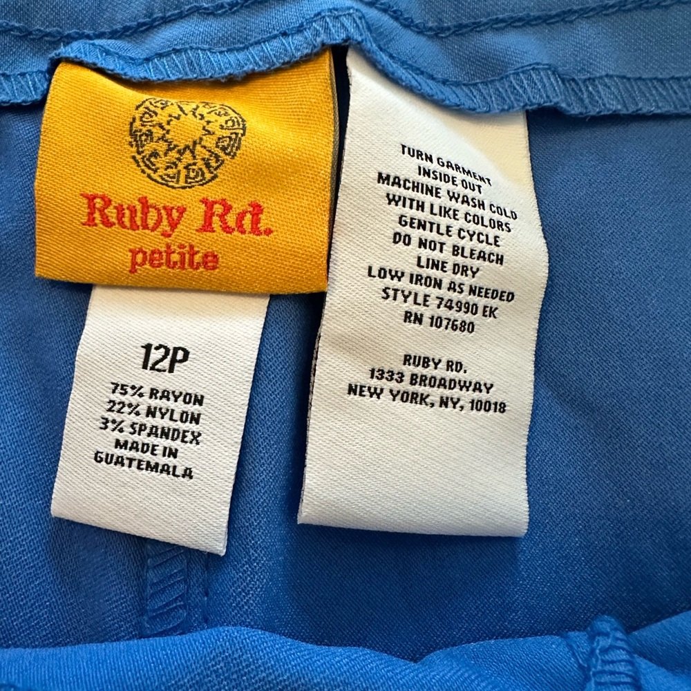 NWT Ruby Rd. Women's Blue Shorts - Picture 7 of 12